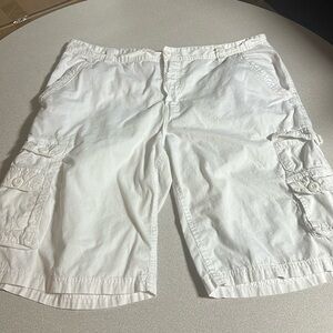 White Shorts Company 81